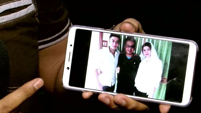 Foto pernikahan Kris dan Hilda