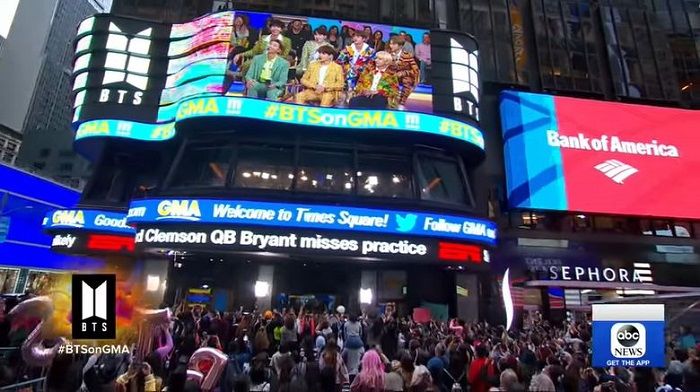 BTS di Times Square