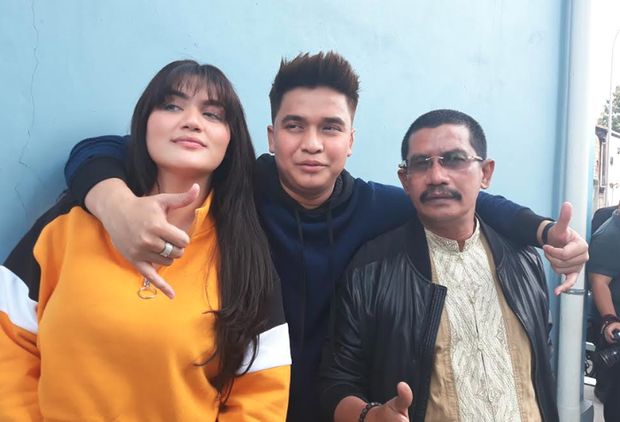 Hilda Vitria dan Billy Syahputra saat ditemui Grid.ID di kawasan Tendean pada Jumat (28/9/2018) sian