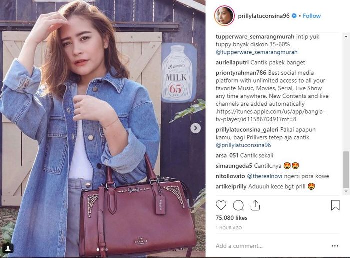 Prilly Latuconsina banjir pujian dari netizen dengan menjinjing dengan koleksi tas limited edition kolaborasi Coach x Selena Gomez