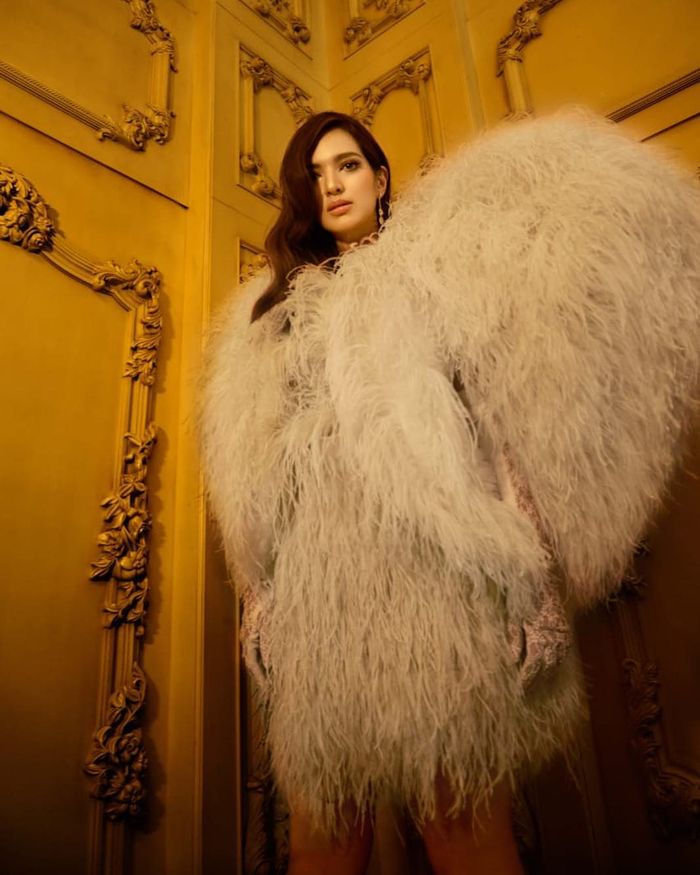 Nia Ramadhani tampil bak bidadari.