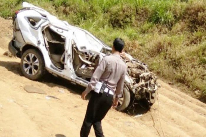 Honda CRV Rini yang ringsek