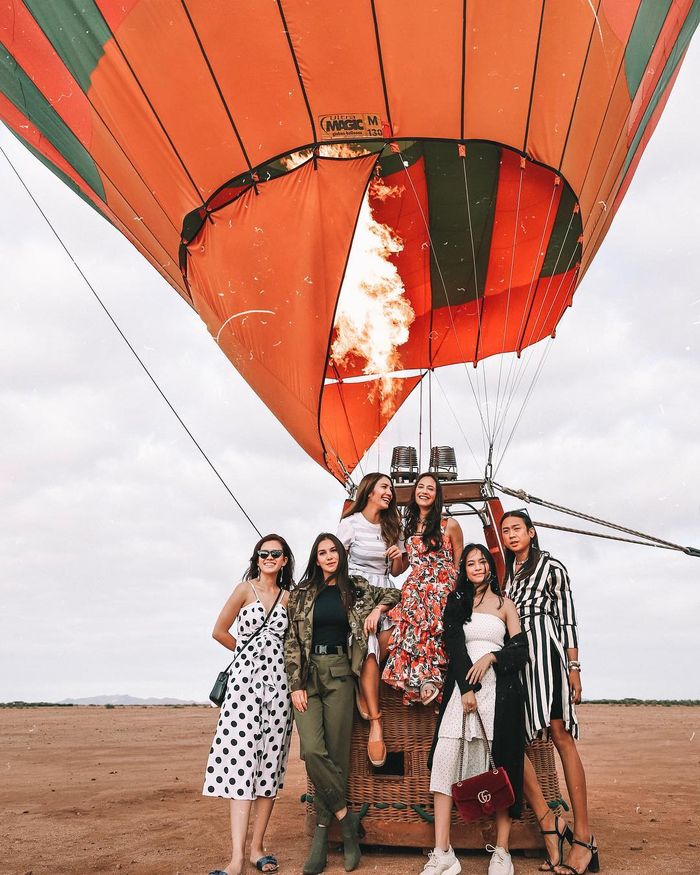 Acha Sinaga dan rekan-rekannya ketika berada di Marrakech.