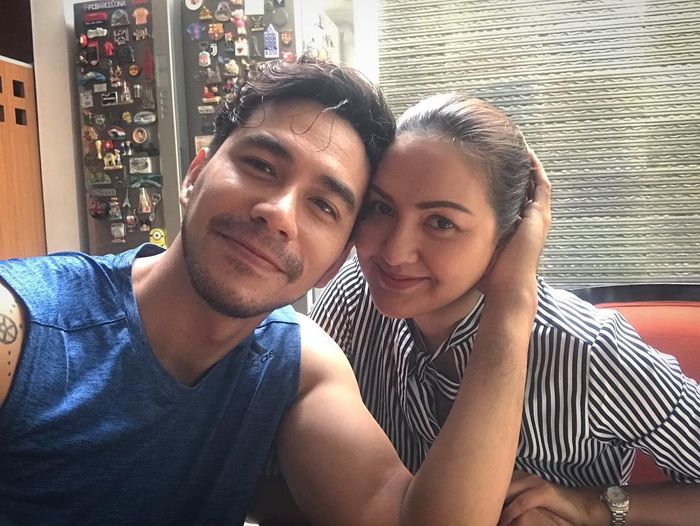 Darius Sinathrya dan Donna Agnesia