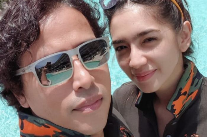 Jose Poernomo dan Angel Karamoy