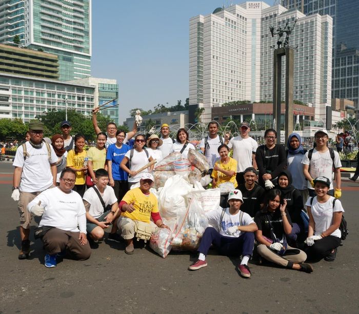 Peserta #SayaPilihBumi pada 21/10. NGI berkolaborasi dengan Trash Hero Jakarta dan Beach Clean Up Jakarta