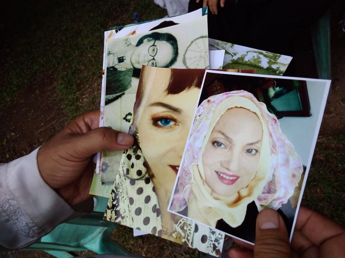 Sejumlah foto mendiang Titi Qadarsih