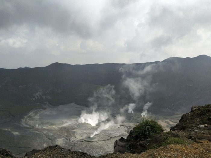 Gunung Kaba dengan Ketinggian 1938 Mdpl