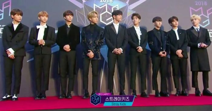 Stray Kids