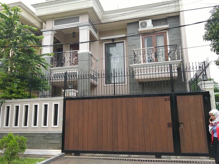 Kondisi rumah Angel Lelga usai penggerebekan