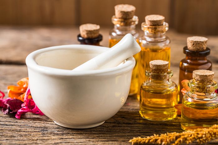 minyak jojoba dan minyak esensial