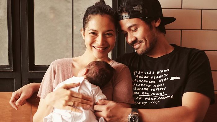 Keluarga Chicco Jerikho dan Putri Marino