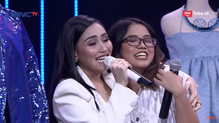 Ayu Ting Ting Menangis Haru Saat Lihat Burger, Rupanya Berhubungan dengan Kisah Masa Lalunya