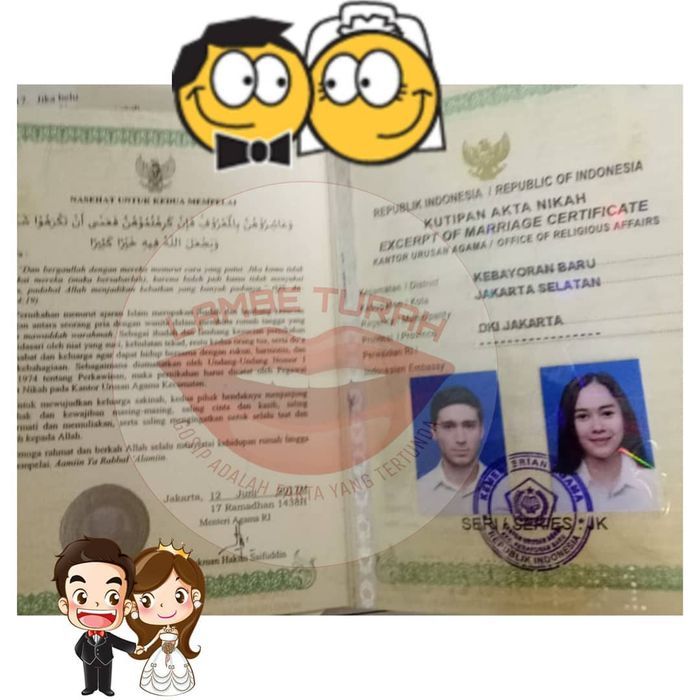 Buku nikah Aura Kasih