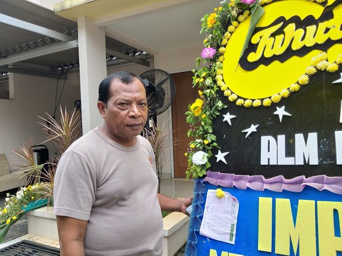  Karyawan yang berada di rumah duka, Muslich, saat ditemui Grid.ID di kawasan Kalibata, Jakarta Selatan, Selasa (25/12/2018).