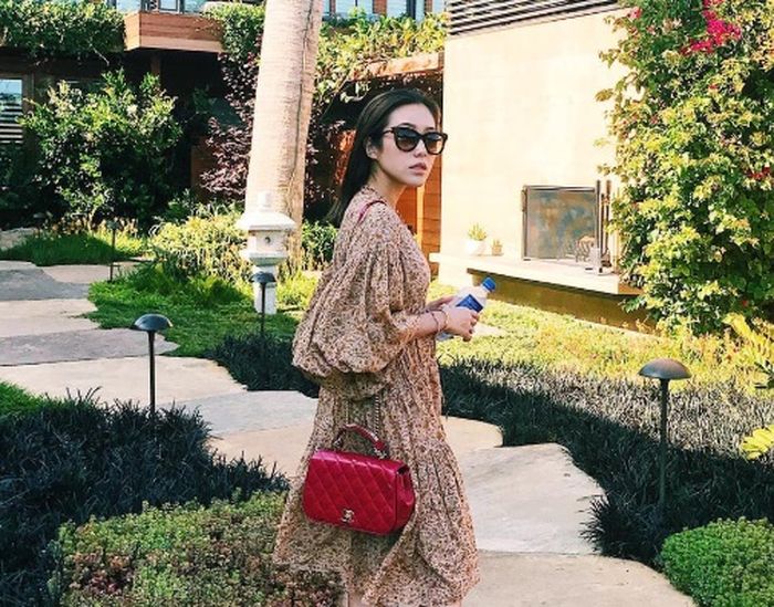 Salah satu tas branded puluhan juta menantu keluarga Bakrie