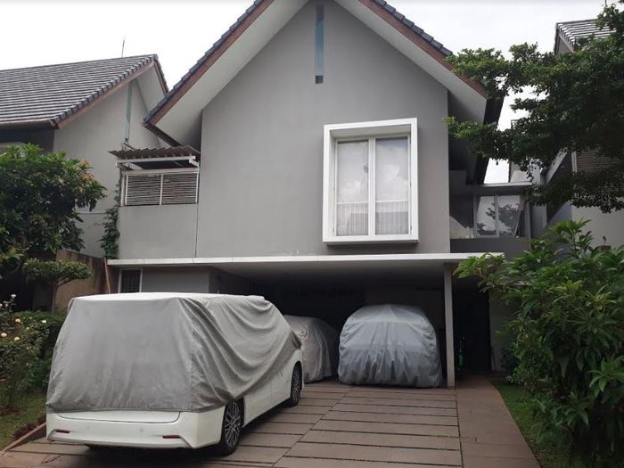 Suasana  rumah Ruben Onsu yang terdapat di kawasan Rempoa, Bintaro, Jakarta Selatan.