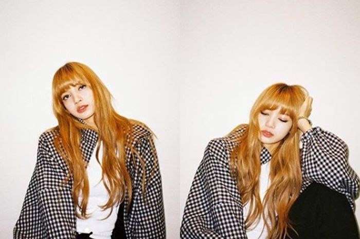 Gaya sporty Lisa BLACKPINK : Kemaja kotak-kotak hitam