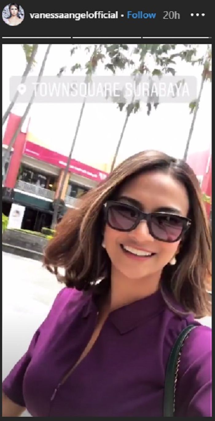 Vanessa Angel membagi momen saat ada di Surabaya.