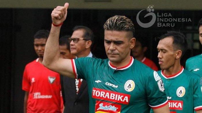 Striker PSS Sleman, Crsitian Gonzales.