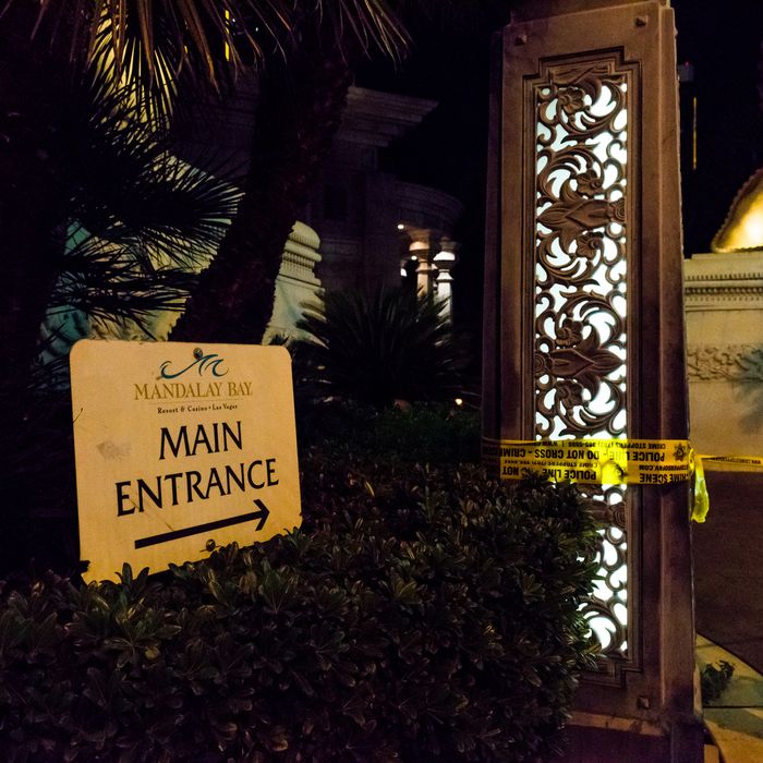 Mandalay Bay Hotel ditutup pascapenembakan.