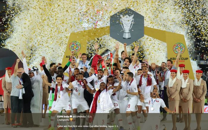 Timnas Qatar juara Piala Asia 2019 setelah menekuk Jepang dalam final di Zayed Sports City Stadium Abu Dhabi, 1 Februari 2019.