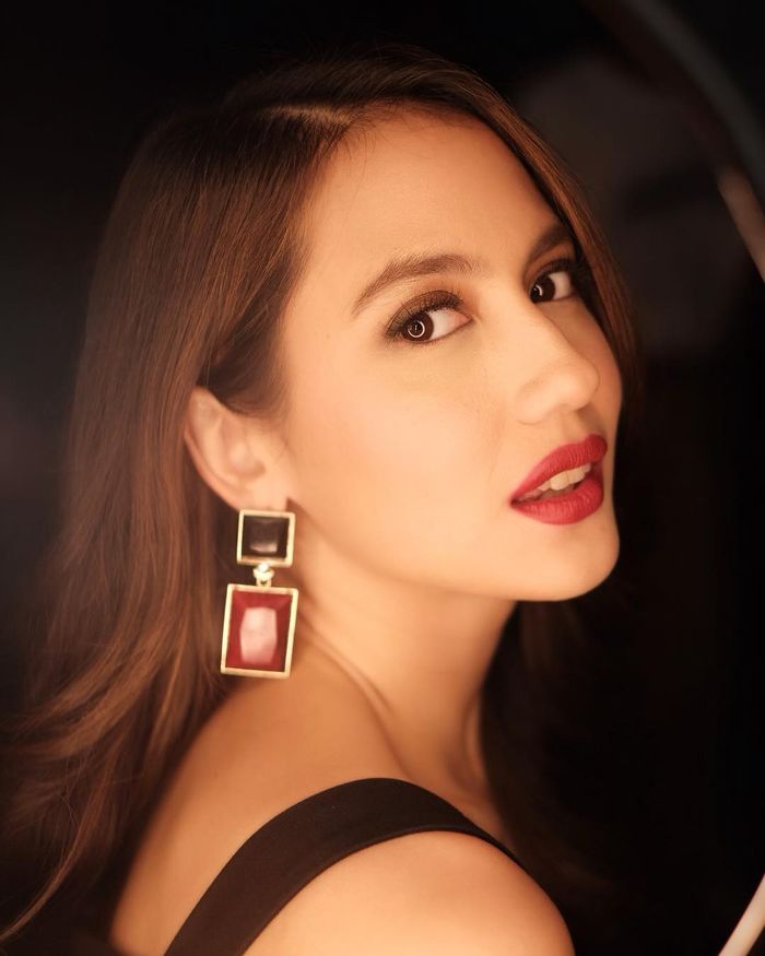 Pevita Pearce tampil imut dengan gigi kelinci alami