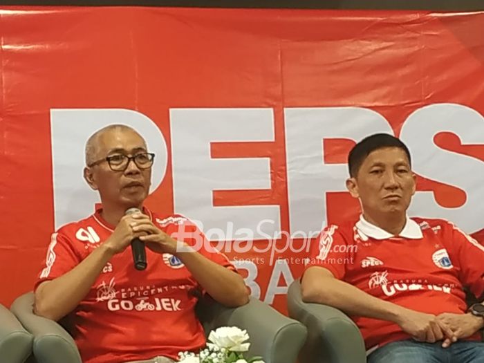 Direktur Utama dan CEO baru Persija Jakarta yakni Kokoh Afiat serta Ferry Paulus dalam jumpa pers di Hotel Atlet Century, Jakarta, Sabtu (9/2/2019).