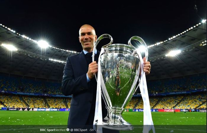 Mantan pelatih Real Madrid, Zinedine Zidane, saat memenangi Liga Champions