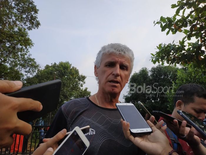 Pelatih Persija Jakarta Ivan Kolev di mess Persija, Halim Perdanakusuma, Jakarta Timur, Jumat (15/2/2019).