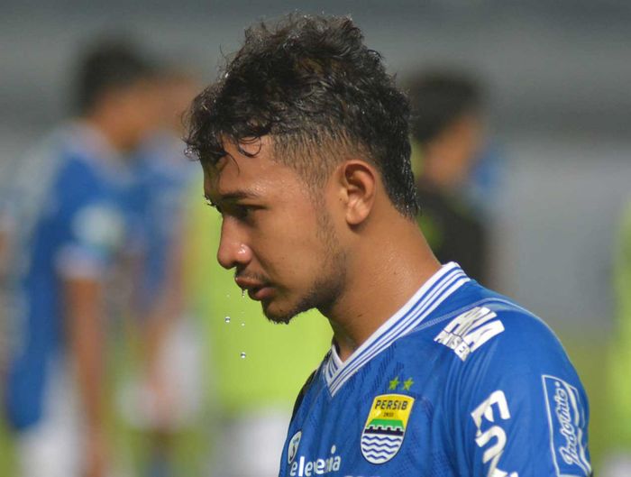 Gelandang Persib Bandung, Gian Zola.