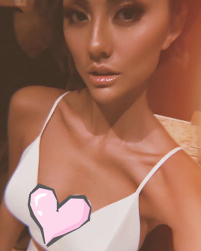 Unggah Foto Seksi, Netizen Soroti Perubahan Bentuk Tubuh Agnes Mo