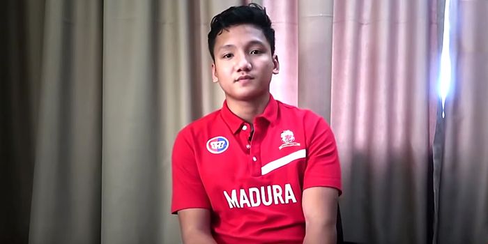 Pemain Madura United, Syahrial Abimanyu, saat wawancara dengan BolaSport.com di Hotel Sahid Rich, Yogyakarta, Selasa (12/3/2019).