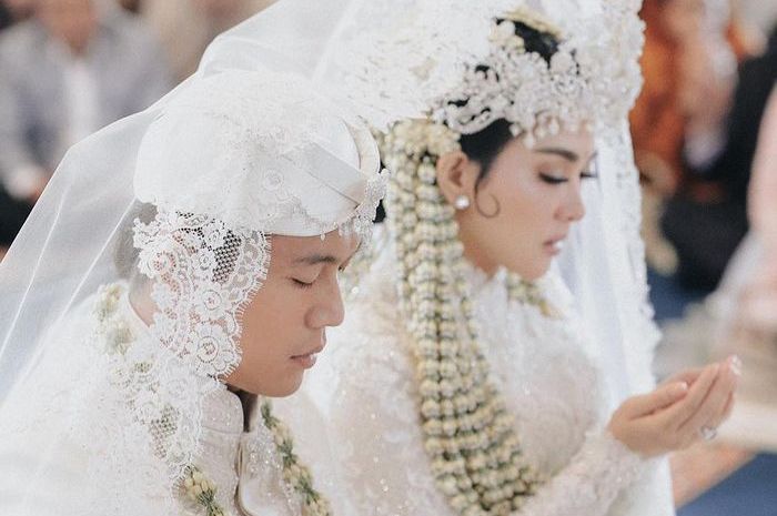 Pernikahan Syahrini dan Reino Barack