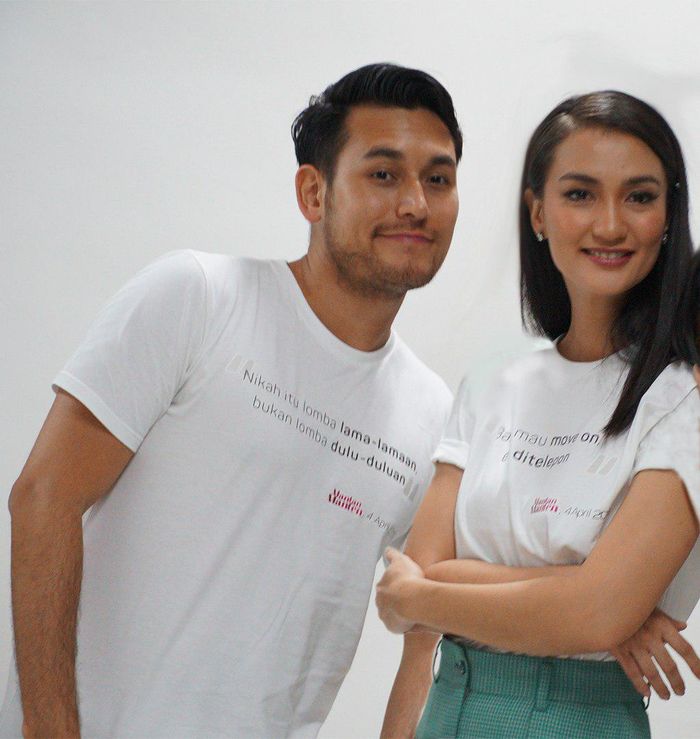 Arifin Putra dan Atiqah Hasiholan ketika berkunjung ke redaksi Grid.ID.