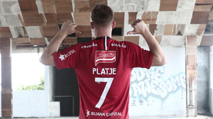 Striker Bali United, Melvin Platje.