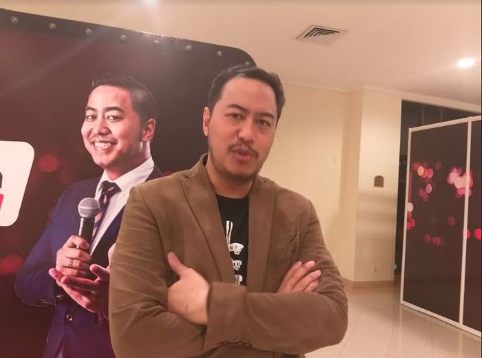 Pandji Pragiwaksono saat diutemui Grid.ID tengah menjadi host di acara BukaTawa by BukaLapak di kawasan Balai Kartini, Jakarta Selatan, Jumat (19/4/2019).