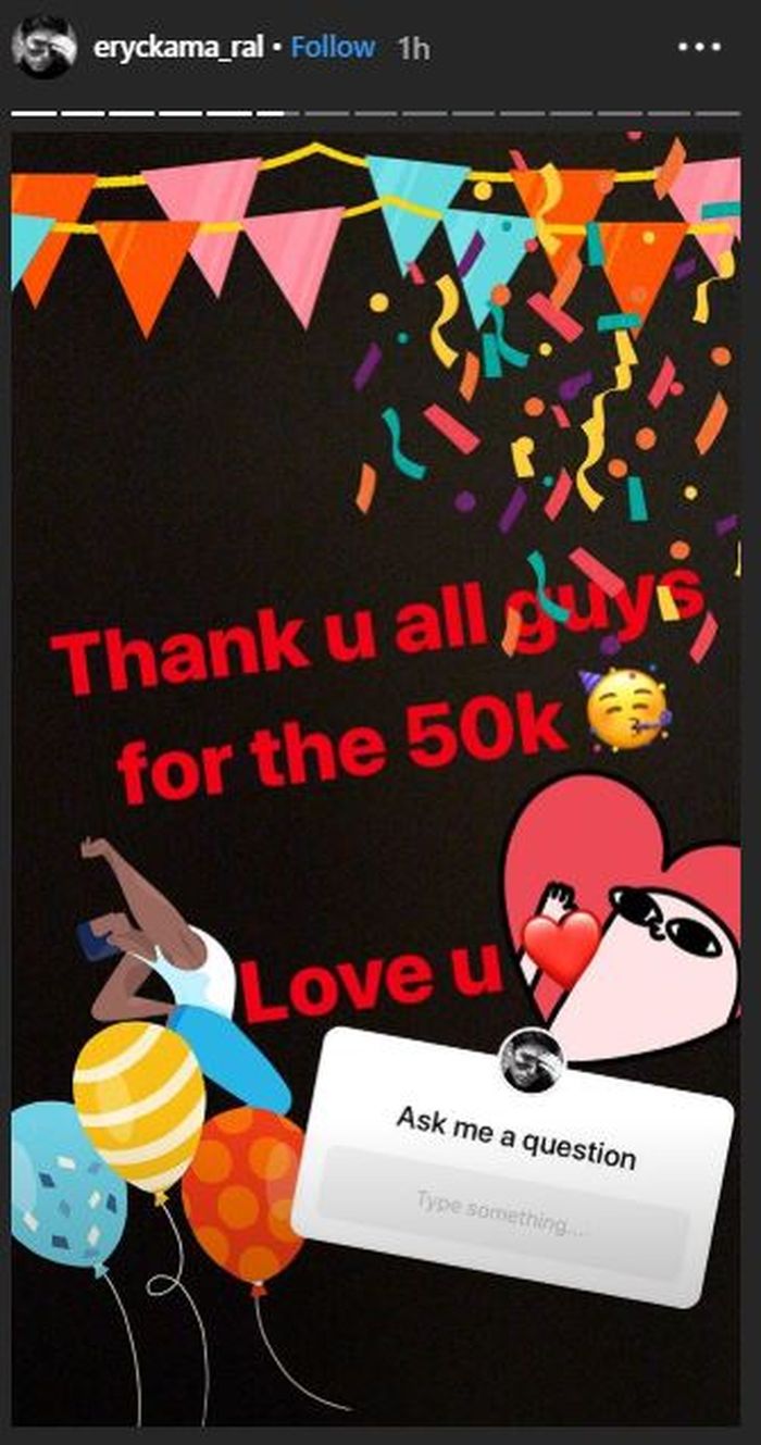 Eryck Amaral manfaatkan fitur Ask me a question.