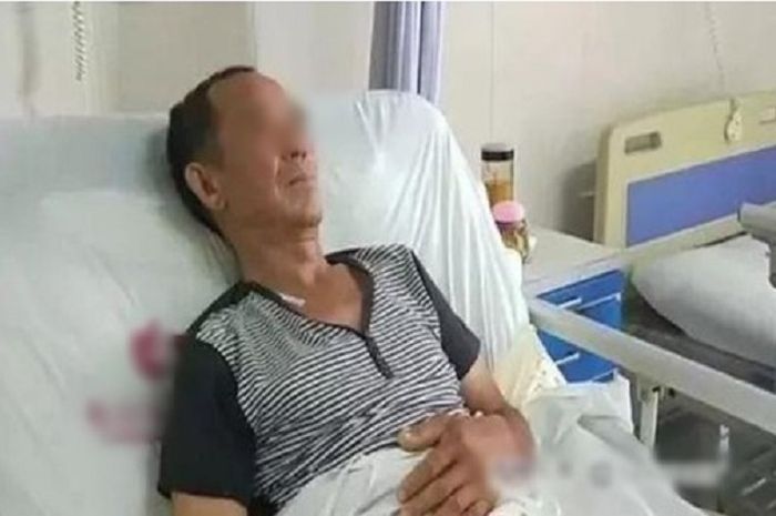 Kakek asal China dilarikan ke rumah sakit setelah mengonsumsi semangka