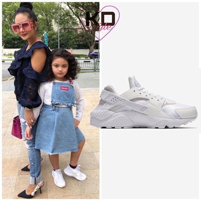 Koleksi Sepatu Amora Lemos Anak Krisdayanti - Nike Huarache