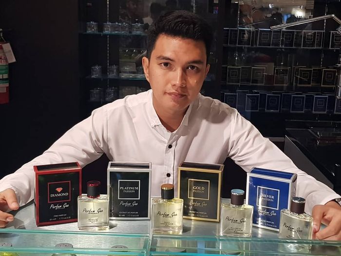 Aldi Taher jualan parfume