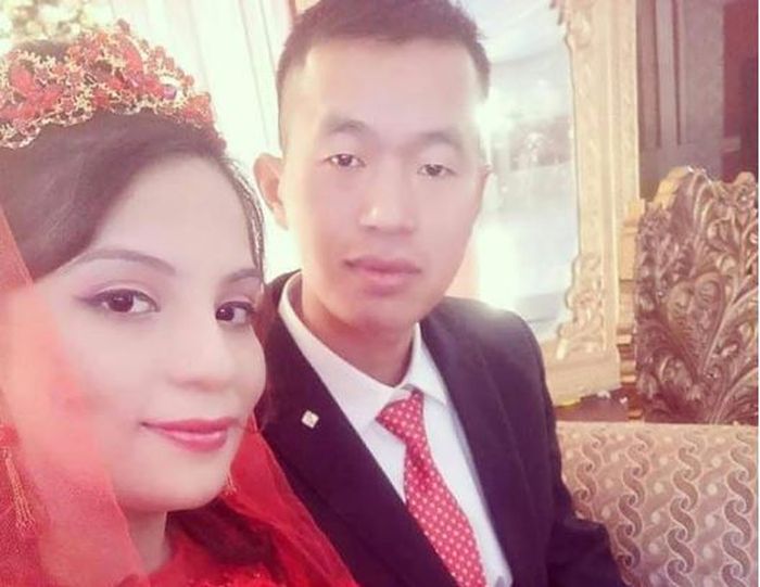 Kanval menikah dengan suaminya yang ternyata adalah orang miskin.