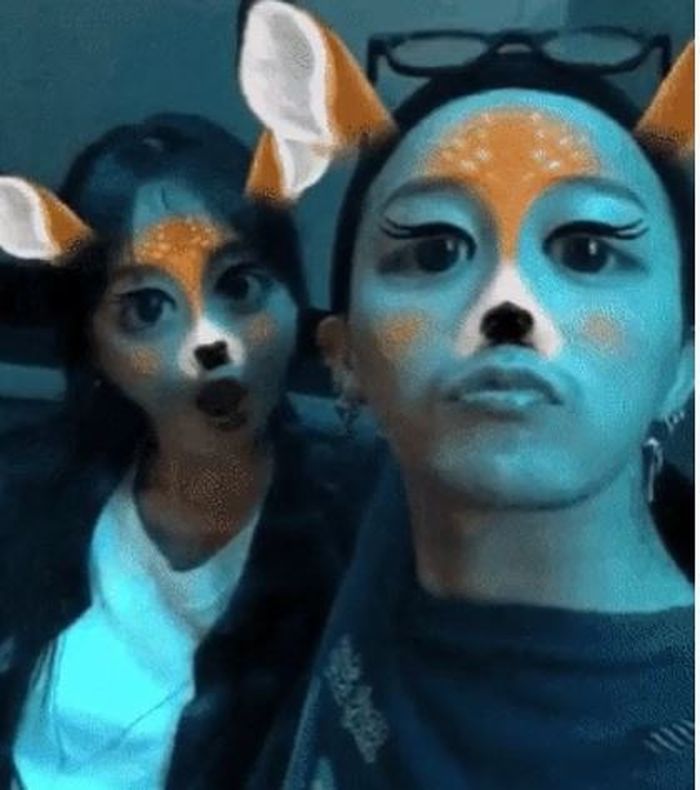 G-Dragon dan Lee Jo Yeon.