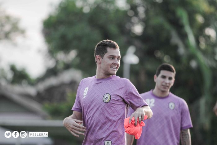 Gelandang PSS Sleman, Batata, saat latihan jelang lawan Bhayangkara FC