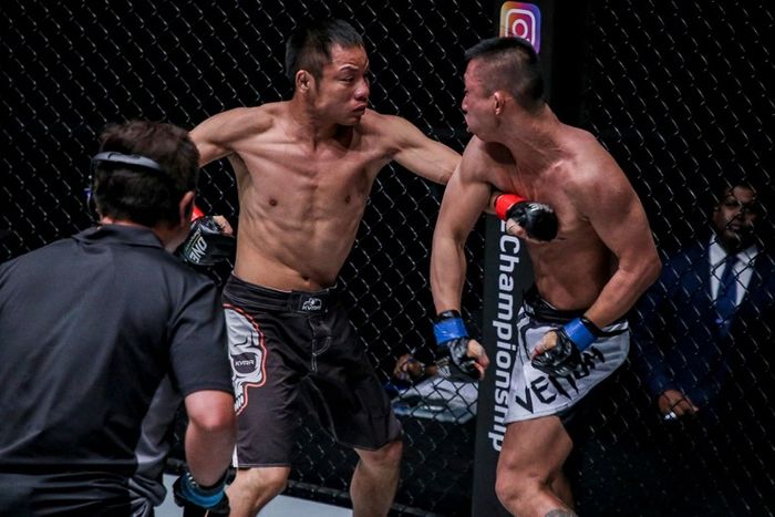 Atlet ONE Championship asal China, Chen Lei (kiri).