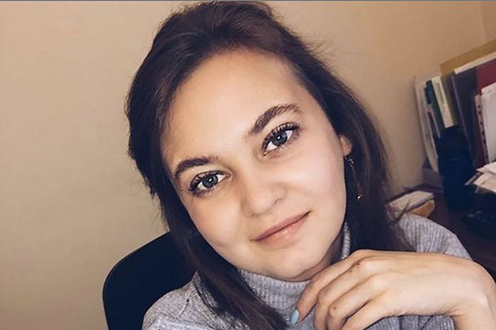 Anna Anufrieva. Seorang PNS di Rusia yang menuai kemarahan publik setelah berpose bugil bagi majalah Playboy.