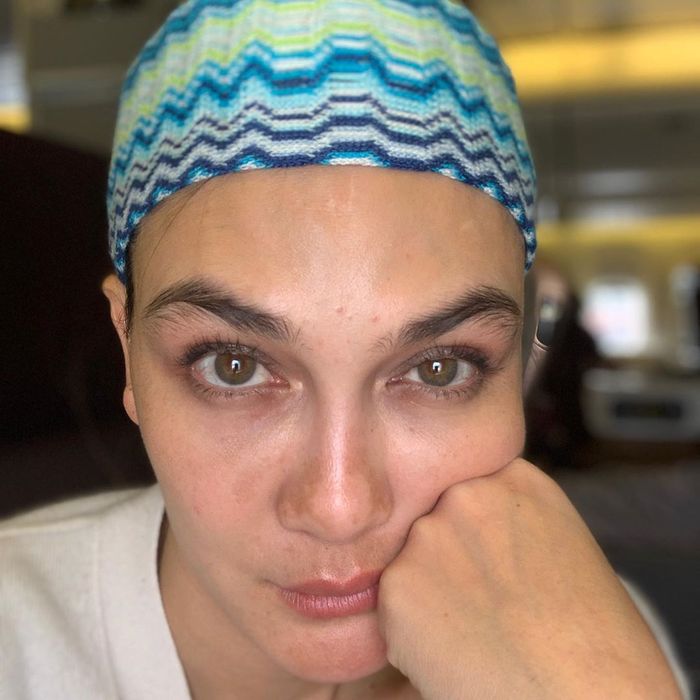 Luna Maya terlihat cantik dengan wajah tanpa filter dan terlihat flek hitam