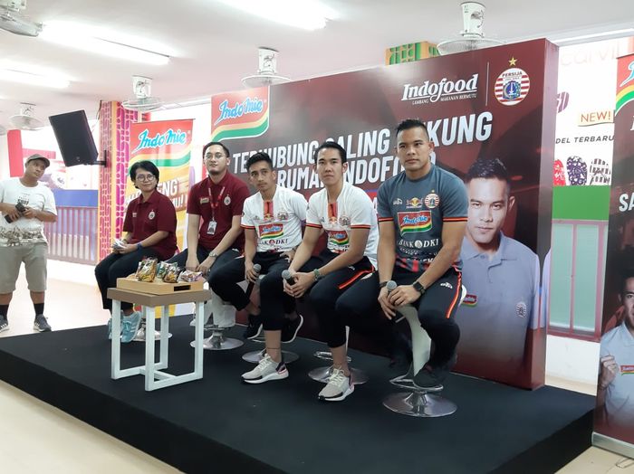 Bintang Persija, (dari kanan ke kiri) Andritany Ardhiyasa, Ryuji Utomo, dan Fitra Ridwan hadir dalam acara 