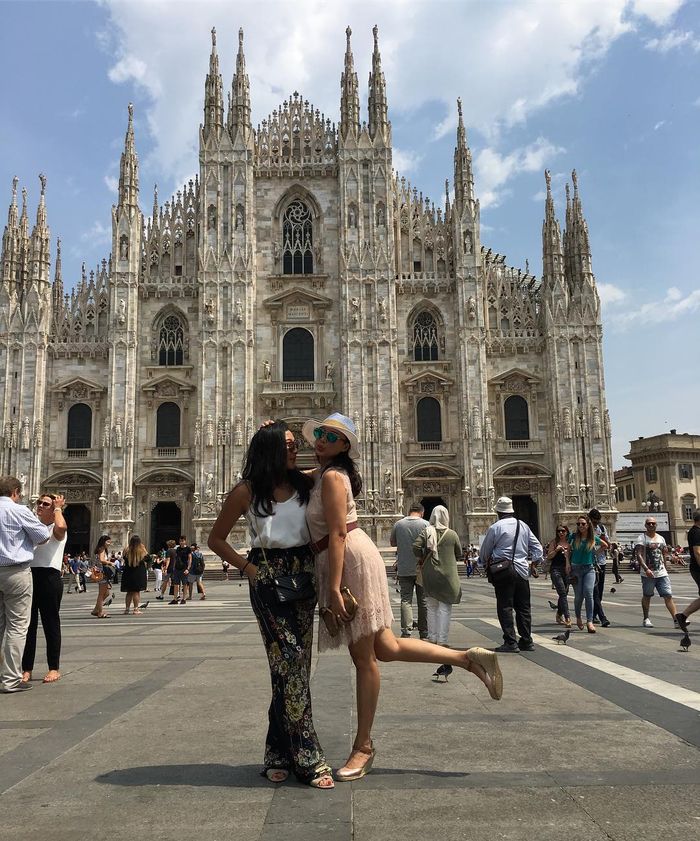 Gayanti Hutami &amp; mama, Tata Cahyani
