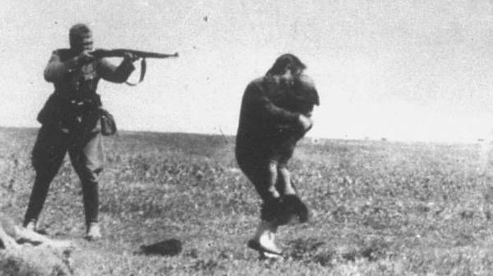 Ditelanjangi Terlebih Dahulu, 33.000 Orang Yahudi Terbunuh di Jurang Babi Yar